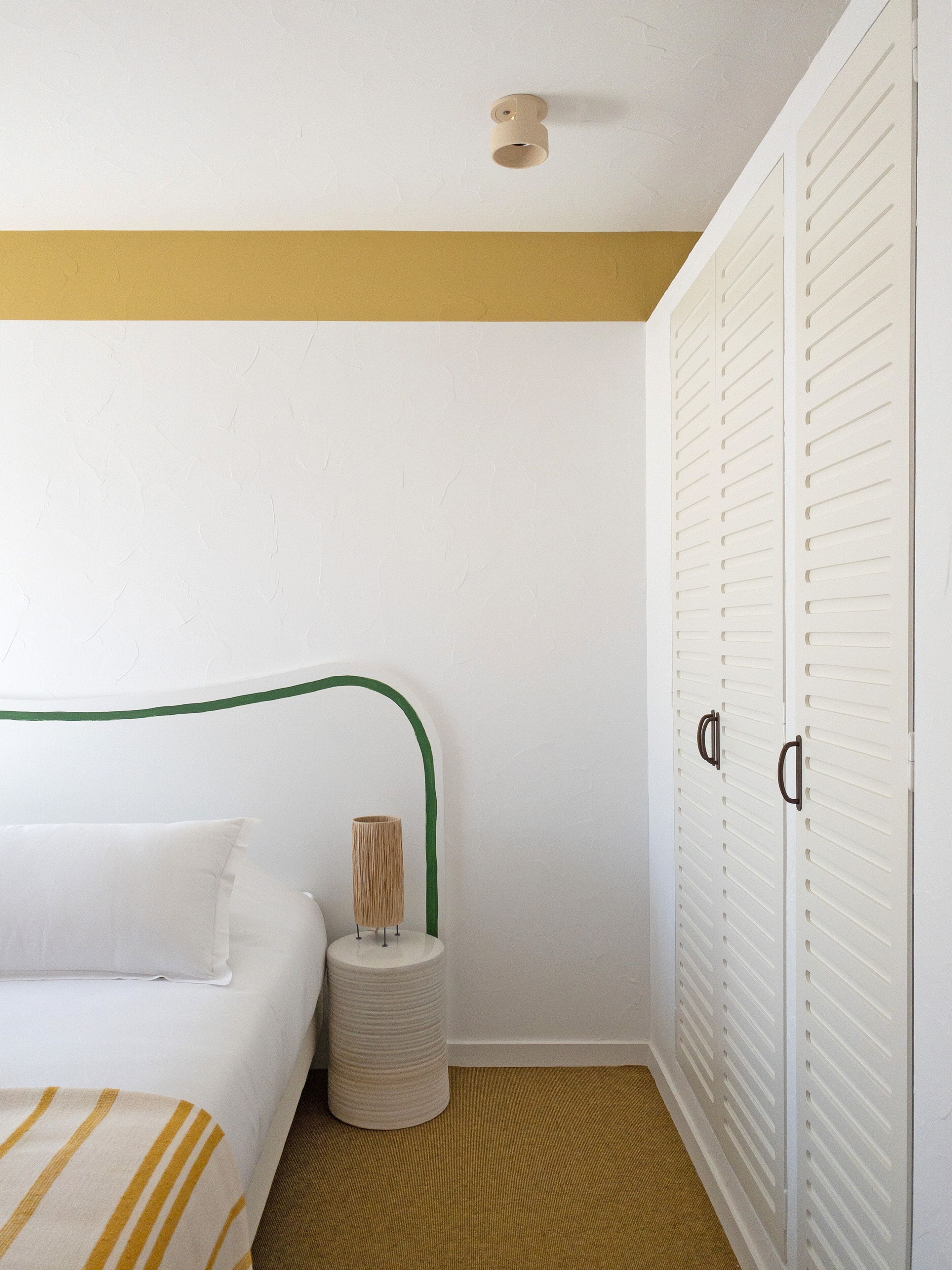 in-room safe, desk, soundproofing, free wifi