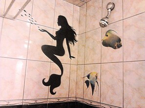 Shower, hair dryer, bidet, towels - 4stars DALI-NOTTARA Studio, dedicated to Salvador DALI, Magheru blvd, downtown (Bucharest)