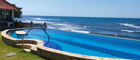 Piscina externa