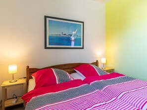 4 slaapkamers, reisbedje, gratis wifi, beddengoed