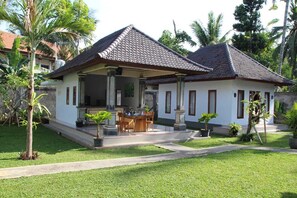 Front of property - Toekad Ayung Villa (Ubud)