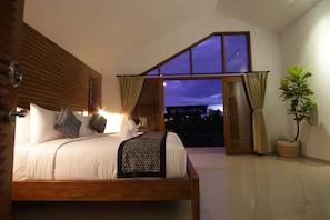 Habitación Deluxe | Escritorio, sistema de insonorización, wifi gratis y ropa de cama