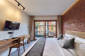 1 bedroom, desk, soundproofing, free WiFi