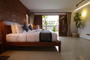 مكتب وتجهيزات عازلة للصوت وواي فاي مجانًا وملاءات أسرّة