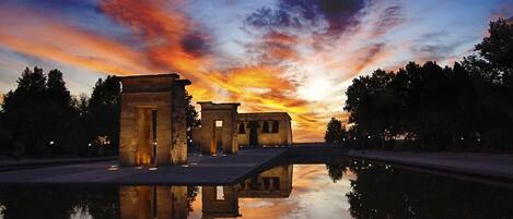 حمام سباحة