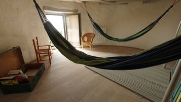 2 habitaciones, wifi gratis y ropa de cama