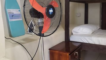 1 soveværelse, skrivebord, strygejern/strygebræt, Wi-Fi