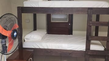 1 soveværelse, skrivebord, strygejern/strygebræt, Wi-Fi