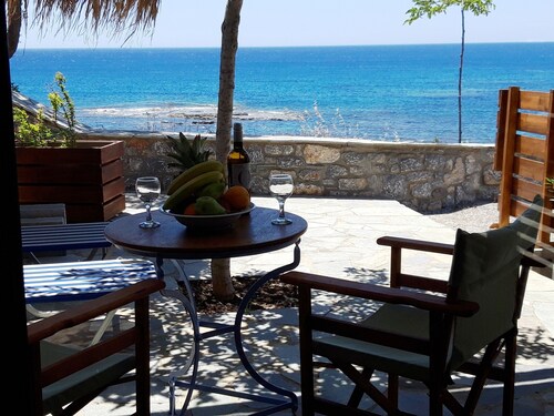 Paraktio Beach Apartments