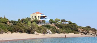 Paraktio Beach Apartments
