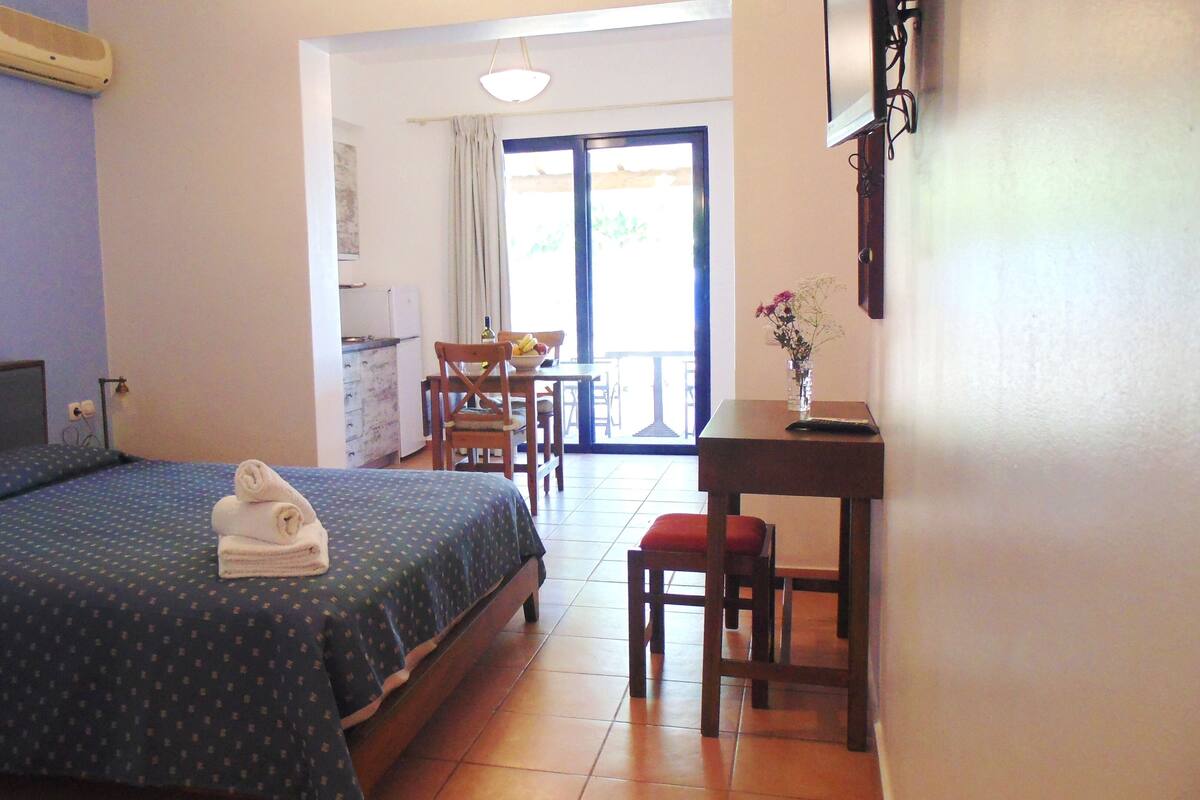 Studio Supérieur, vue mer, rez-de-chaussée