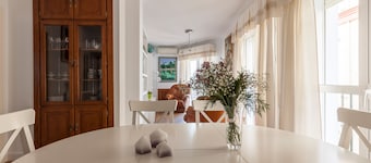 Beautiful-Historic Center-Alfalfa 6px WIFI Terrace