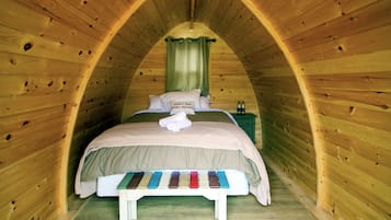 Camping Pod | 4 bedrooms, soundproofing, free WiFi, wheelchair access