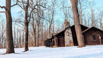 Mabee Marsh Cabin | Soundproofing, free WiFi, wheelchair access