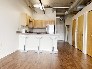 Interior - Downtown Loft KCMO!! (KCMO)