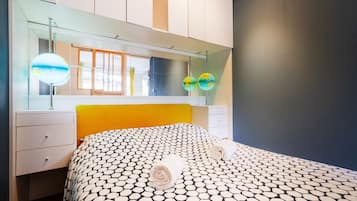 1 bedroom, iron/ironing board, travel cot, free WiFi