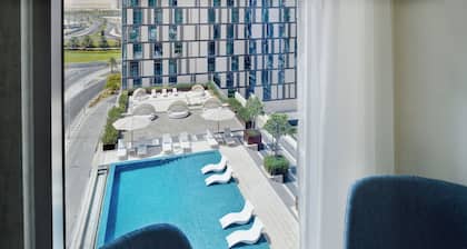 Staybridge Suites Dubai Al-Maktoum Airport by IHG