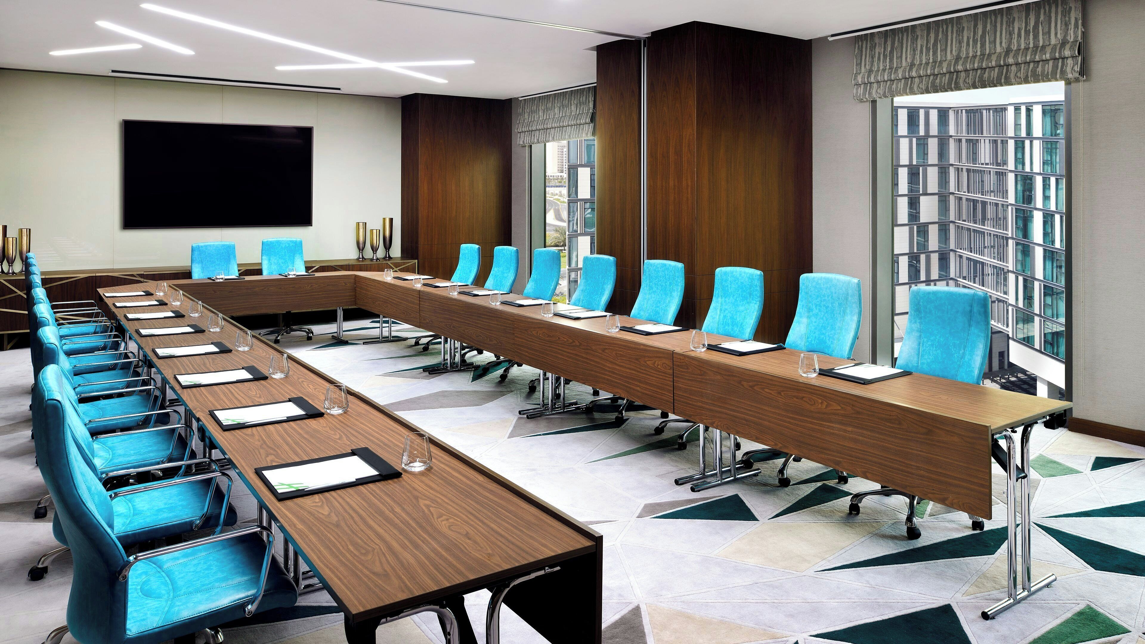 Photo - Holiday Inn Dubai Al-Maktoum Airport by IHG