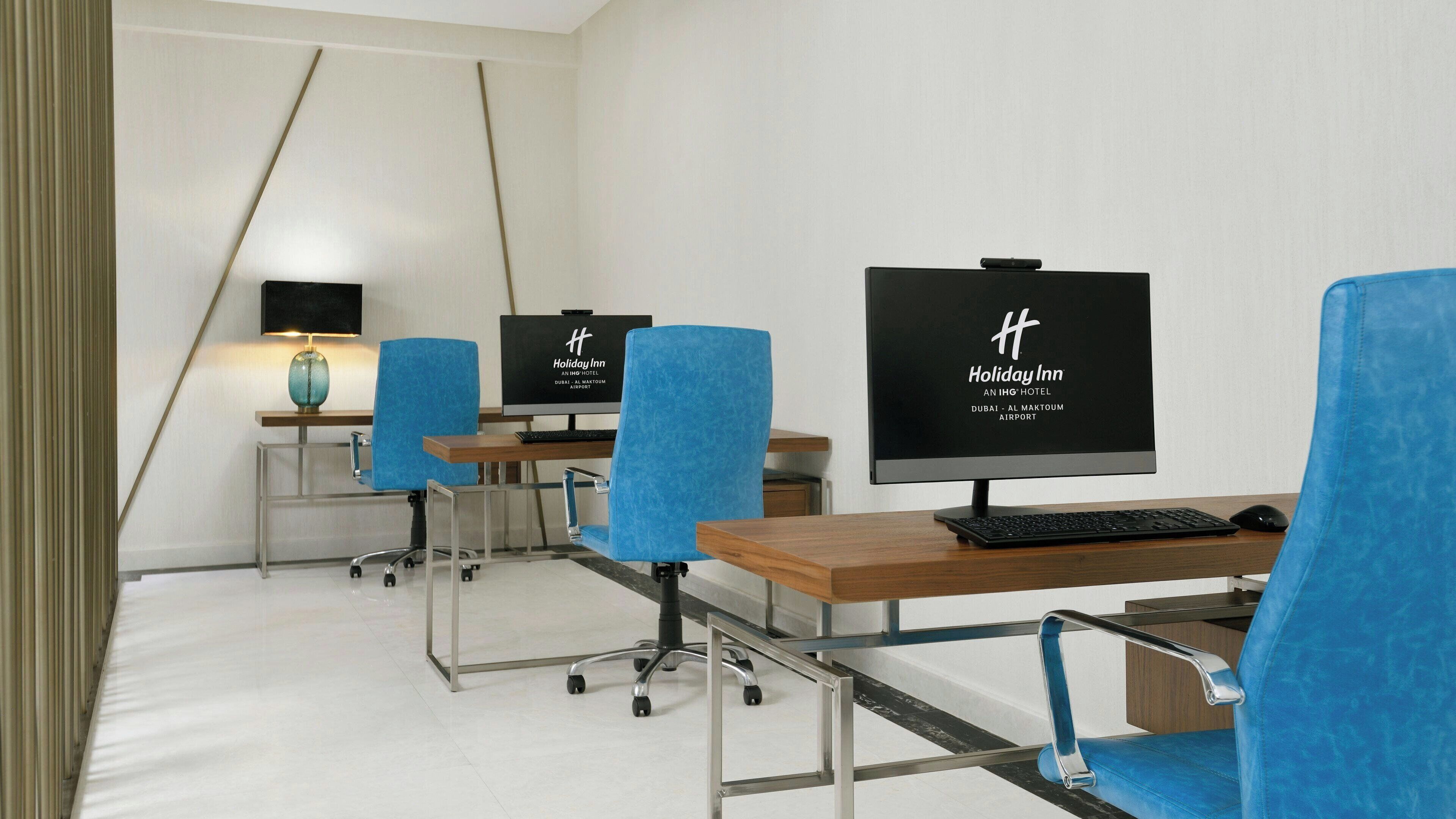 Photo - Holiday Inn Dubai Al-Maktoum Airport by IHG