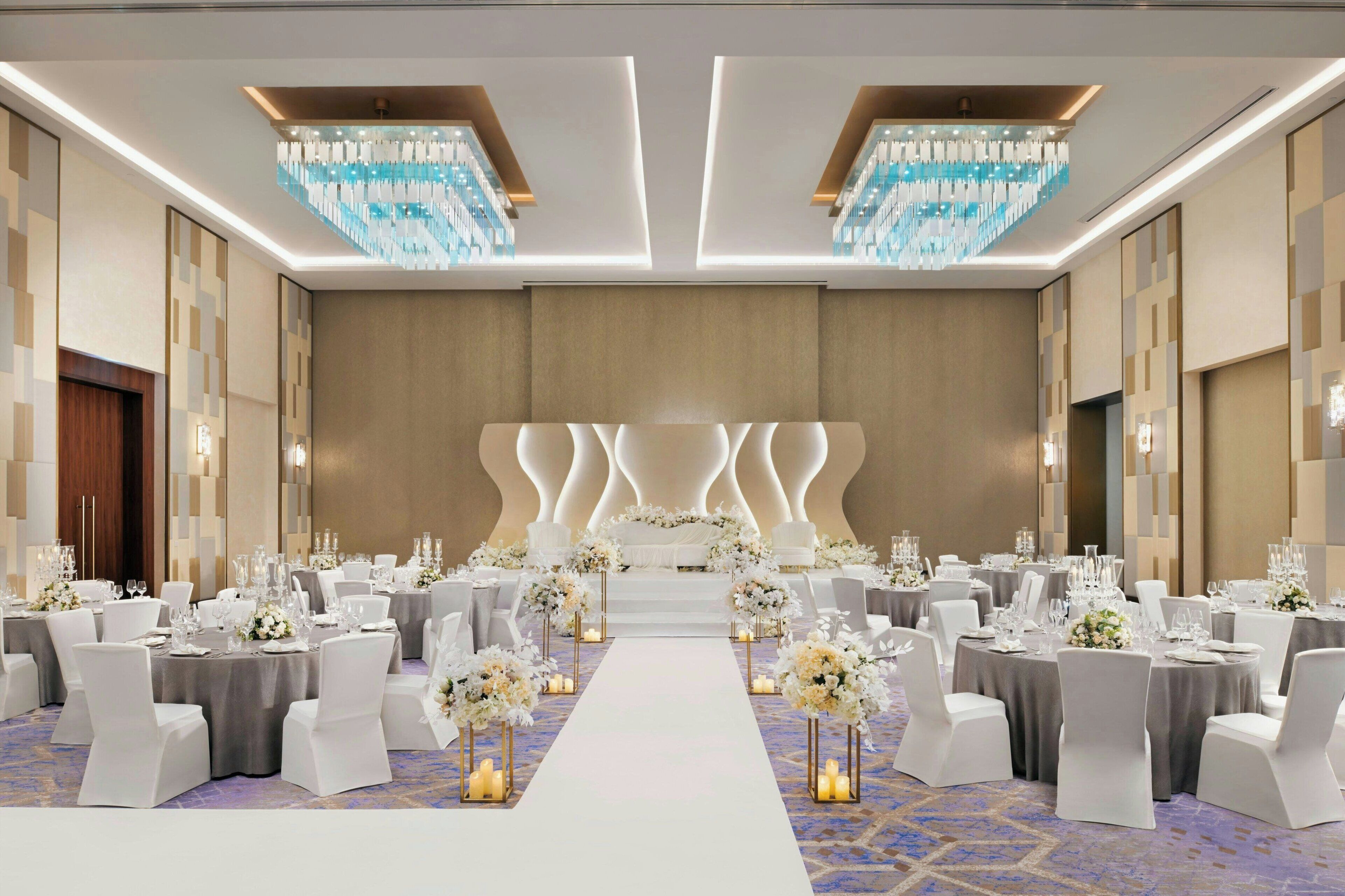 Photo - Holiday Inn Dubai Al-Maktoum Airport by IHG