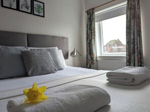 1 غرفة نوم ومكواة/لوح كي وسرير سفر وواي فاي مجانًا