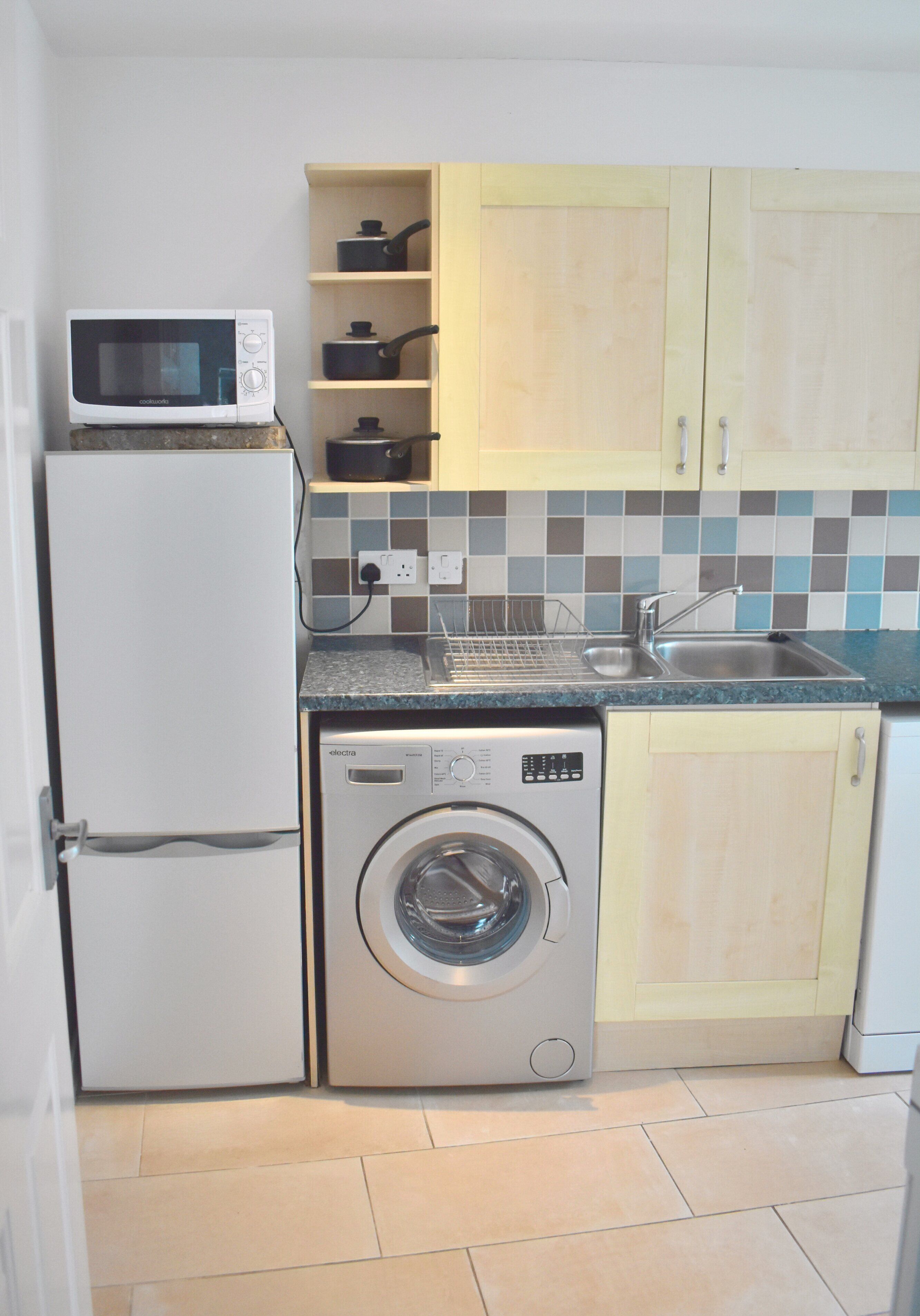 Fridge, microwave, oven, dishwasher