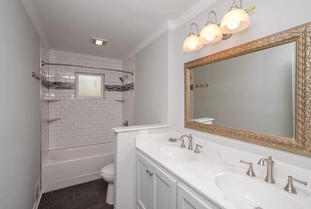 Hair dryer, towels, toilet paper