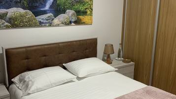 1 bedroom, WiFi, bed sheets, wheelchair access