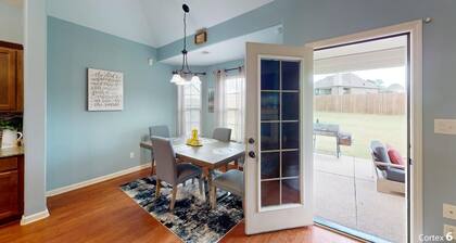 Beautiful New Home 1 minute from Memphis