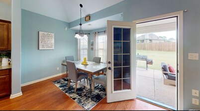 Beautiful New Home 1 minute from Memphis