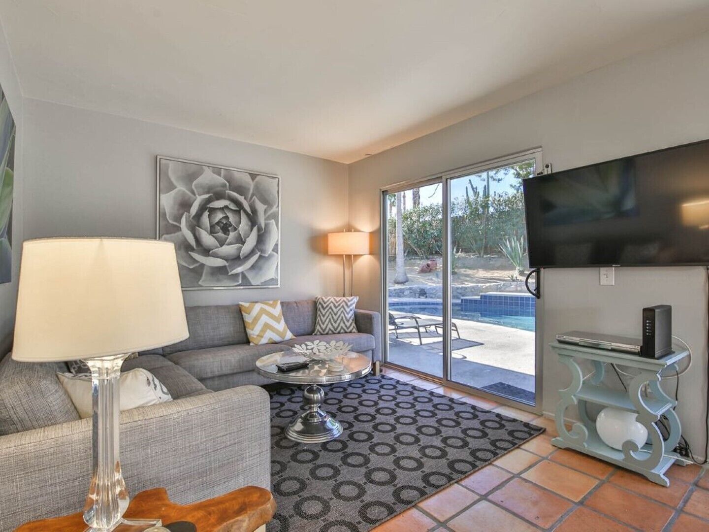 Smart TV, fireplace, books