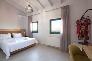 13 bedrooms, in-room safe, iron/ironing board, travel cot