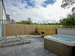 Terrace/patio - 4 bedroom accommodation in Trelights, near Port Isaac (Trelights, near Port Isaac)