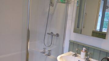 Family House, Private Bathroom | Bathroom