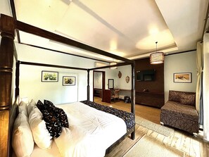 In-room safe, laptop workspace, iron/ironing board, free WiFi - Tiloreza Volcanoes Ecolodge (Cyuve)
