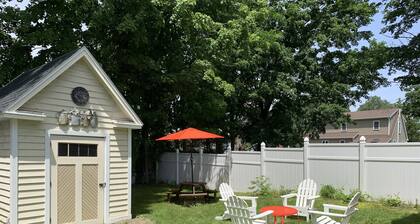 Modern Saratoga Home - Charming stay, steps to downtown!