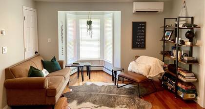 Moderni Saratoga-koti - vaiheet keskustaan!