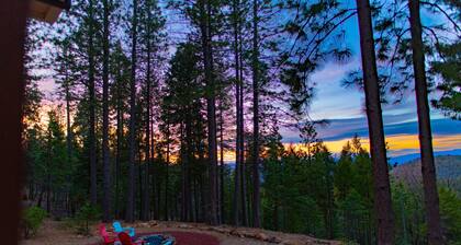 You will love our beautifully furnished cottage in the woods