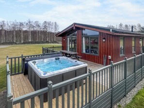 Terrace/patio - 3 bedroom accommodation in Glentruim, near Newtonmore (Glentruim, near Newtonmore)