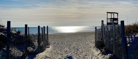 Sillas reclinables de playa, toallas de playa