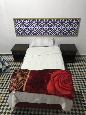 Family Room | Desk, laptop workspace, iron/ironing board, free WiFi