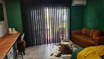 TV, Netflix, streaming services