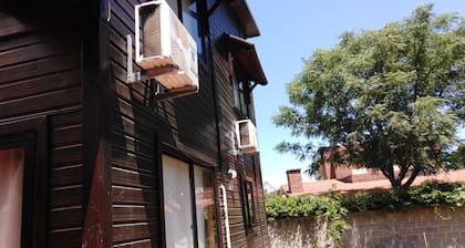 Cabin with 4 bedrooms and 3 bathrooms 800 meters from the beach