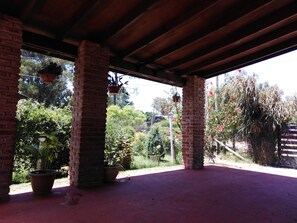 Property grounds - Cabin with 4 bedrooms and 3 bathrooms 800 meters from the beach (Atlántida)