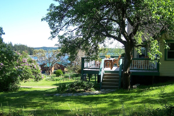 Your beautiful vacation home, spectacular view on a 140 acre estate