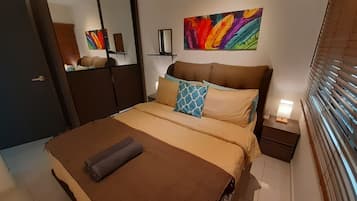 2 chambres, fer et planche à repasser, Wi-Fi, draps fournis