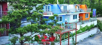 Star Song Pension