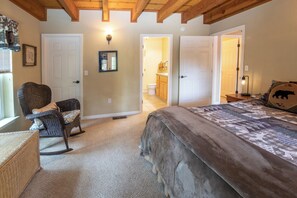 3 chambres, fer et planche à repasser, accès au Wi-Fi (inclus)