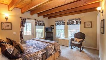 3 slaapkamers, een strijkplank/strijkijzer, gratis wifi, beddengoed