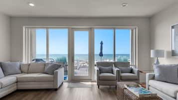 Smart TV, video games, video library, stereo